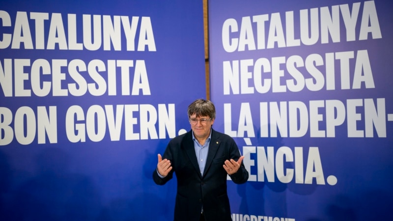 Catalan separatist Puigdemont says he is returning to Spain, faces likely arrest 