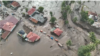 Sedikitnya 34 orang tewas dan 16 lainnya hilang setelah bencana banjir bandang dan aliran lahar dingin dari Gunung Marapi pada Sabtu (11/5). (Foto: Tangkapan Layar Video Humas Kantor Pencarian dan Pertolongan Padang)