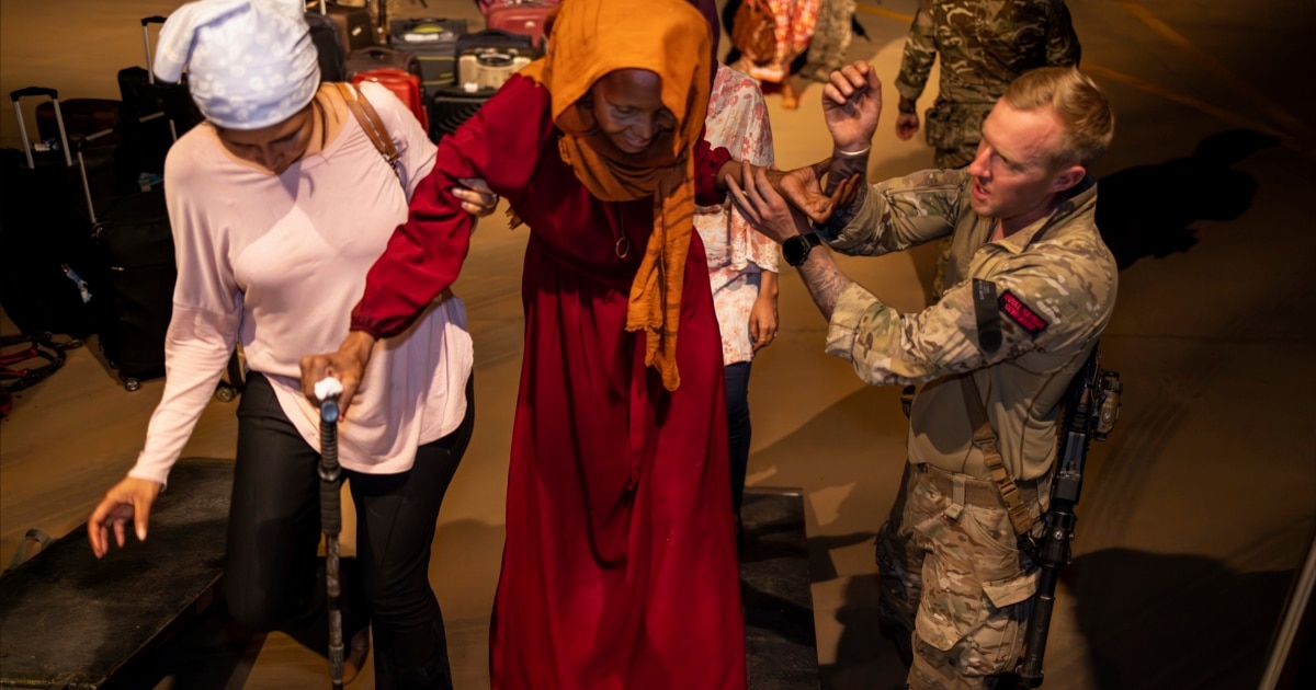 World Powers Evacuate Their Citizens as Violence Roils Sudan