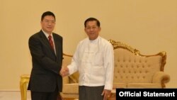 တရုတ်နိုင်ငံခြားရေးဝန်ကြီးဌာန အာရှရေးရာ အထူးကိုယ်စားလှယ် Mr. Deng Xijun နှင့် ဗိုလ်ချုပ်မှူးကြီး မင်းအောင်လှိုင်တွေ့ဆုံ (မတ်လ ၆၊ ၂၀၂၃)