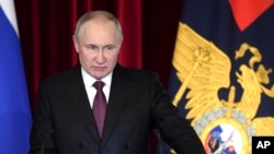 블라디미르 푸틴 러시아 대통령이 지난 20일 모스크바에서 열린 내무부 확대회의에서 발언하고 있다. (자료사진)