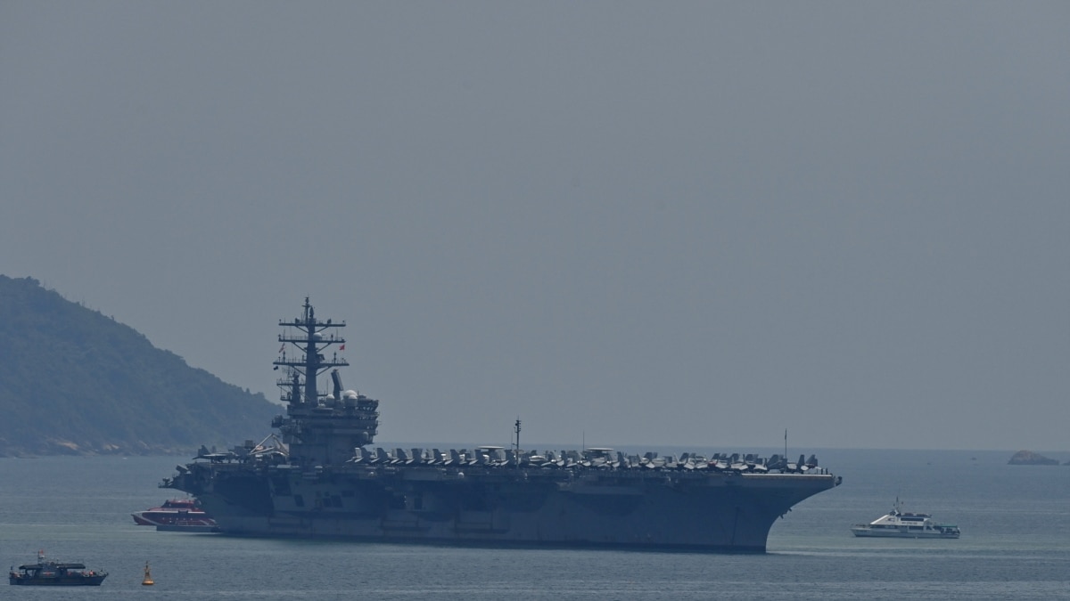 US Aircraft Carrier Arrives in Vietnam | Flipboard
