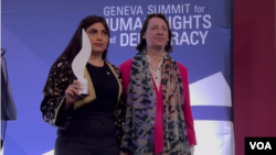 شیما بابایی جایزه حقوق زنان در اجلاس ژنو برای دموکراسی و حقوق بشر را دریافت کرد.