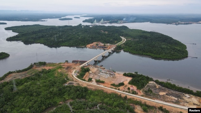 Jembatan Pulau Balang Besar menuju Ibu Kota Negara Nusantara (IKN) di Sepaku, Provinsi Kalimantan Timur, 7 Maret 2023. (REUTERS/Willy Kurniawan)