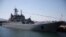 Tàu chiến Olenegorsky Gornyak neo đậu tại cảng Novorossiysk, Nga, vào ngày 30 tháng 7 năm 2023.