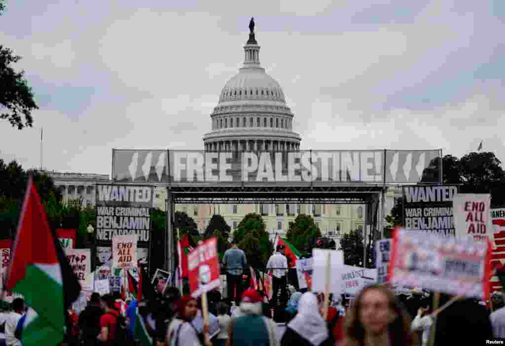 Pro-Palestinian demonstrators gather on the day of Israeli Prime Minister Benjamin Netanyahu's address to a joint meeting of Congress, on Capitol Hill in Washington, July 24, 2024. 