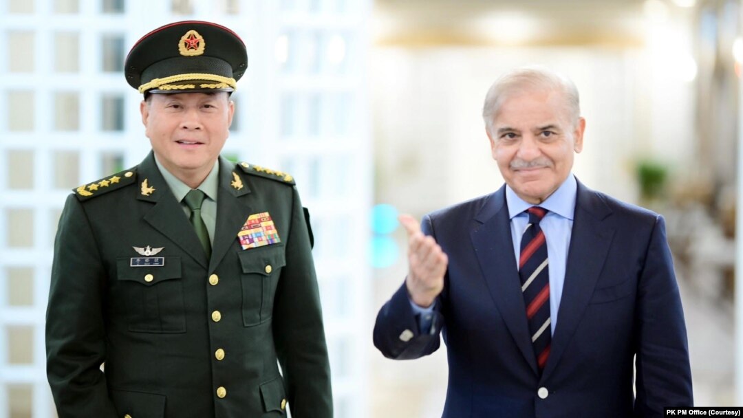 صدراعظم پاکستان گفته است که روابط بیجینگ و اسلام‌آباد از حمایت گستردۀ "ملی، سیاسی و اداری" در پاکستان برخوردار است.