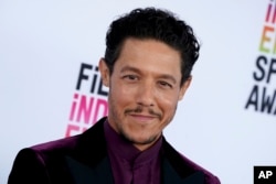 Theo Rossi attends the Film Independent Spirit Awards in Santa Monica, California, Saturday, March 4, 2023. (Jordan Strauss/Invision/AP)