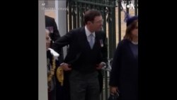 英国王室成员抵达西敏寺