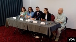 Konferencija "Uloga medija u kreiranju javnog mišljenja o suđenjima za ratne zločine", Fonda za humanitarno pravo Kosova (Foto: VOA)