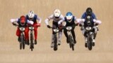Возачите се натпреваруваат за време на машкото елитно финале на &bdquo;BMX Racing&ldquo; на Светскиот шампионат &bdquo;UCI&ldquo; во Глазгов, Шкотска, Британија.