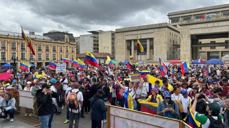 Venezolanos en Colombia se manifiestan "en contra del fraude electoral"