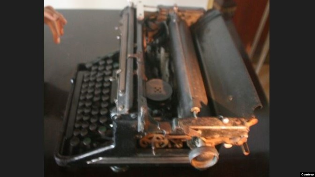 Duplikat Mesin Tik Proklamasi Pinjaman Konsulat Militer Jerman, di Museum Proklamasi. (Courtesy: Hendi Jo)