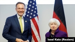 Menteri Keuangan AS Janet Yellen bertemu dengan Menteri Keuangan Jerman Christian Lindner di Niigata, Jepang, 12 Mei 2023. (Foto: REUTERS/Issei Kato)