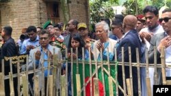 শনিবার (১০ আগস্ট) রংপুরে শহীদ আবু সাঈদের পরিবারের সদস্যদের সঙ্গে সাক্ষাৎ করলেন প্রধান উপদেষ্টা ডঃ ইউনূস।