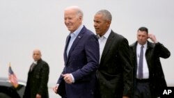 Presidenti Biden dhe ish presidenti Obama në aeroportin e Nju Jorkut