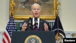 Presiden AS Joe Biden memberikan keterangan kepada wartawan di Ruang Roosevelt setelah mengadakan pembicaraan batas utang di Gedung Putih di Washington, AS, 9 Mei 2023. (REUTERS/Kevin Lamarque)