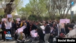 تجمع اعتراضی کارکنان و موسسان مراکز توانبخشی خصوصی و کمپین معلولان مقابل سازمان برنامه و بودجه
