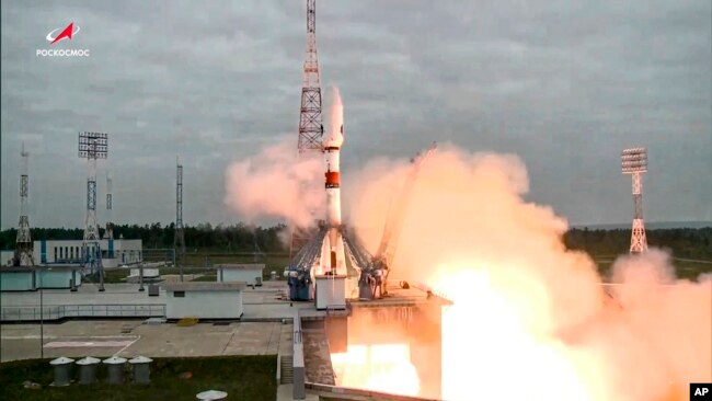 Rhe Soyuz-2.1b rocket with the moon lander Luna-25 automatic station takes off from a launch pad at the Vostochny Cosmodrome in the Russia's Far East. (Roscosmos State Space Corporation via AP)