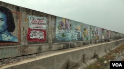 The government is extending a sea wall along the coast of North Jakarta. (Dave Grunebaum/VOA)