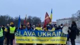 Митинг в поддержку Украины в Вильнюсе - столице Литвы. Фото Анны Плотниковой. 