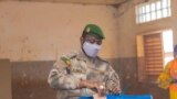 Prezida w'imfatakibanza wa Mali, Colonel Assimi GOITA ariko aratora mw'ikambi ya gisirikare y'i Kati 