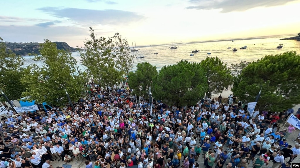 Omonia protestë në Himarë në mbështetje të Fredi Belerit