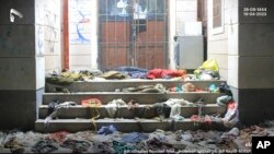 Hizi ni nguo za watu ambao waliuwawa katika mkanyangano huko Sanaa, Yemen. Picha na Houthi Media Office kupitia AP.