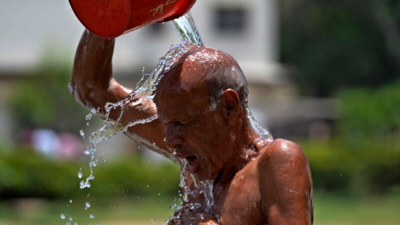 Pakistan hit by second wave of extreme heat this month