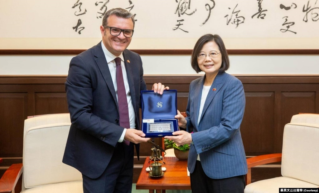 台灣總統蔡英文在台北會見到訪的意大利國會參議院副議長森蒂納約（Qian Marco Centinaio）。（2023年6月19日）