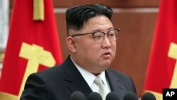 Lãnh tụ Triều Tiên Kim Jong Un