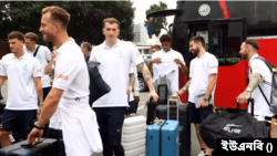 হযরত শাহজালাল আন্তর্জাতিক বিমানবন্দরে পৌঁছায় অষ্ট্রেলীয় টিম। ৪ জুন, ২০২৪।