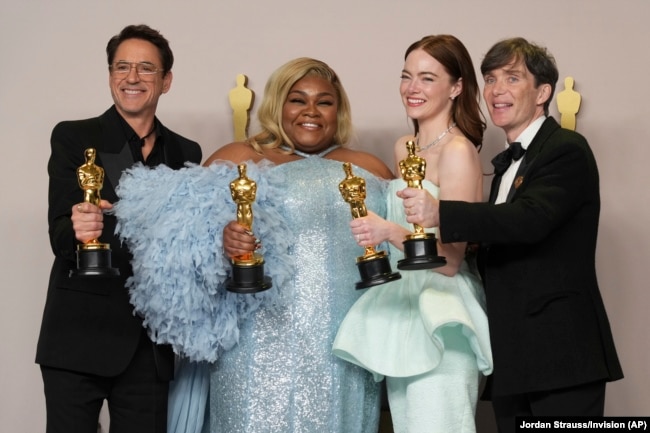 From left, Robert Downey Jr., Da'Vine Joy Randolph, Emma Stone, and Cillian Murphy are winners of acting awards at the Oscars on March 10, 2024, at the Dolby Theatre in Los Angeles. (Photo by Jordan Strauss/Invision/AP)