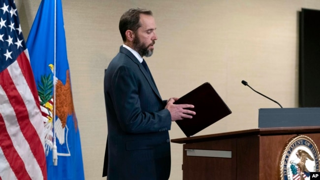 Special counsel Jack Smith arrives to speak to reporters in Washington, June 9, 2023.
