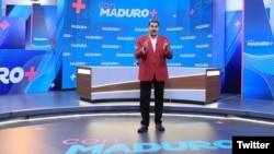 El presidente Nicolás Maduro participa en su programa "Con Maduro +", transmitido los lunes a través del canal del Estado.