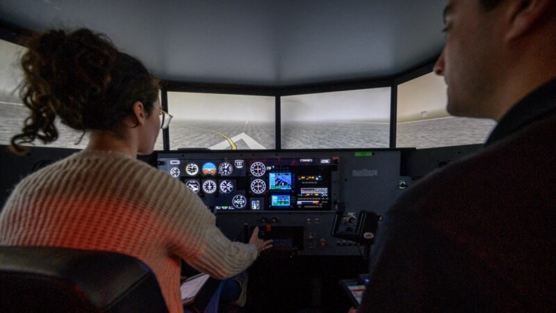 Biaya Pelatihan Mahal Perumit Perekrutan Pilot AS