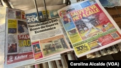 Son pocos los periódicos que aún circulan en Venezuela. Esta es la oferta en un kiosko en Caracas donde antes se vendían decenas de diarios.
