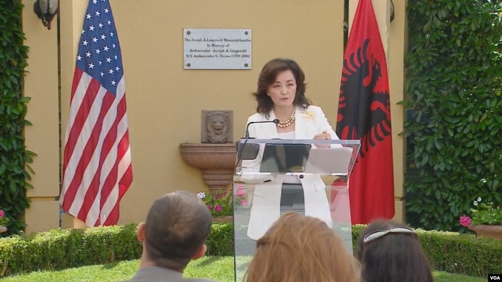 Ambasadorja amerikane Yuri Kim