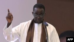 Chef du gouvernement depuis septembre 2022, Amadou Bâ est un inspecteur des impôts sorti de l'Ecole nationale d'administration et de magistrature de Dakar.