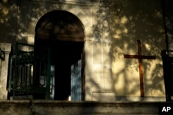 Sebuah gereja Katolik Roma di Lisbon, Jumat, 10 Februari 2023. (AP/Armando Franca)