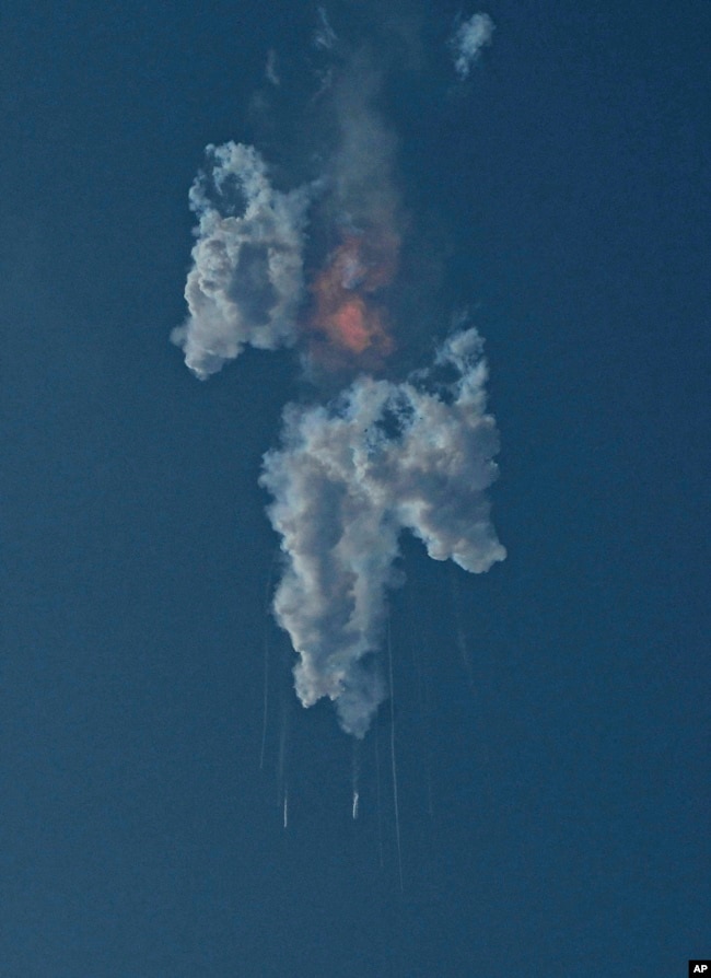 SpaceX's Starship breaks up after its launch from Starbase in Boca Chica, Texas, Thursday, April 20, 2023. (AP Photo/Eric Gay)