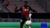 Nicolas Pepe contrôle le ballon lors du match entre Nice et le FC Basel à l'Allianz Riviera de Nice, le 20 avril 2023.