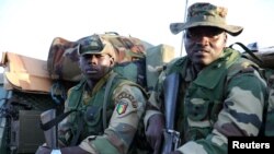 Parmie la population nigériane, on craint une intervention militaire de la Cedeao au Niger voisin.