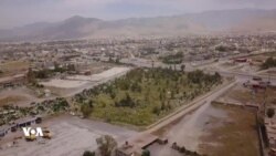 پیاوێک ڕۆژانە 16 کاتژمێر خۆبەخشانە گۆڕ بۆ مردوەکان هەڵدەکەنێ