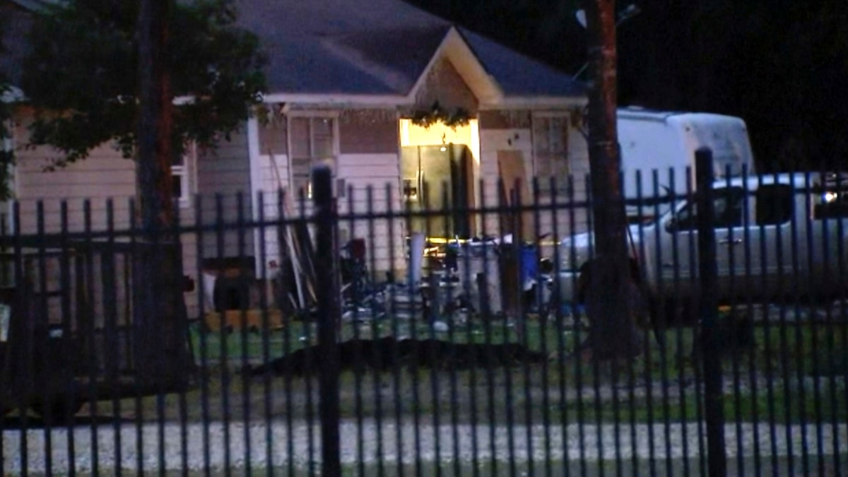 Man Kills 5 in Texas After Family Complained About Gunfire - Vimarsana News