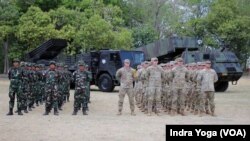 Sekitar 3.000 personel tentara gabungan dari beberapa negara seperti AS, Inggris, Australia, Jepang, dan Singapura mengikuti latihan Super Garuda Shield 2023 di Jawa Timur. (Foto: VOA/Indra Yoga)