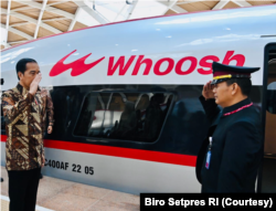 Jokowi mengatakan nama "Woosh" terinspirasi dari suara yang terdengar melesat dan merupakan cerminan dari waktu operasi optimal sistem hebat. (Foto: Courtesy/Biro Setpres)