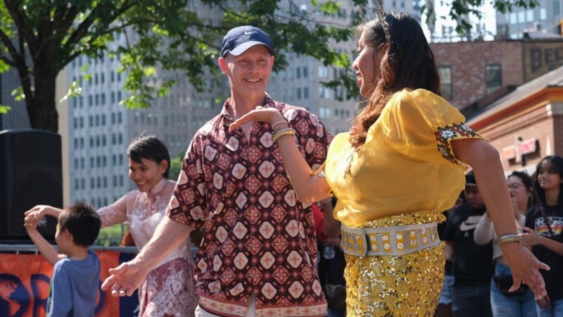 Dangdut Koplo dan Poco-poco Goyang Warga Pittsburgh di AS