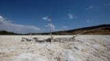 This file photo shows Elizabeth Lake, in Los Angeles County, California, which has been dried up for several years, as the area experiences extreme heat and drought conditions. (REUTERS/Aude Guerrucci)