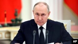 Presidenti rus Putin duke folur në Kremlin (27 qershor 2023)